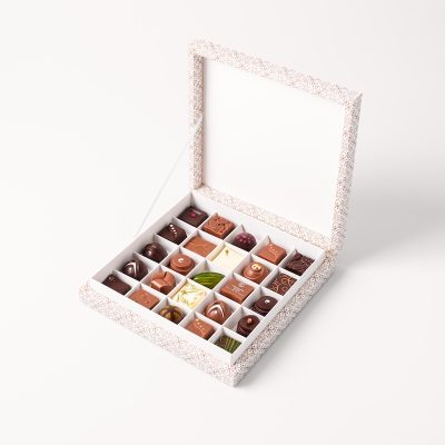 Chocolate Bless 25-piece assorted Swiss chocolate gift box made with Portuguese products